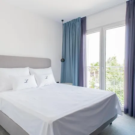 Boutique Lili Hotel 4*