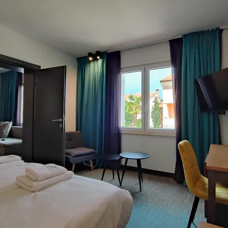 Boutique Lili Hotel