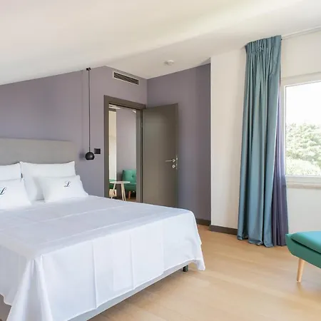 Hotel Boutique Lili 4*