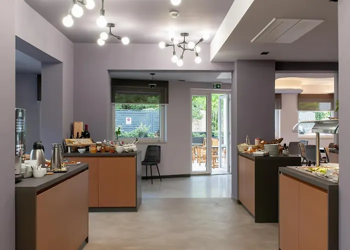 Boutique Lili 4* רוביני