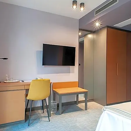 Boutique Lili 4* Ρόβινι