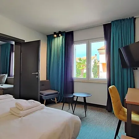 Boutique Lili Hotel