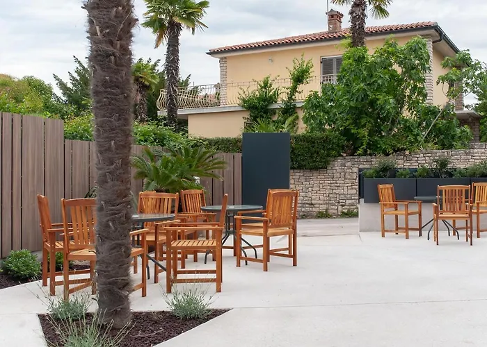 מלון Boutique Lili רוביני