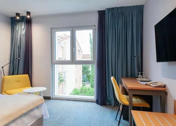 Boutique Lili מלון