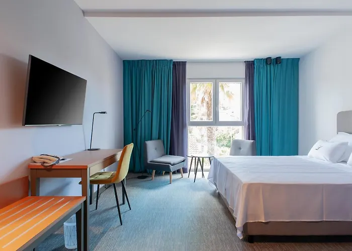 Boutique Lili מלון 4*