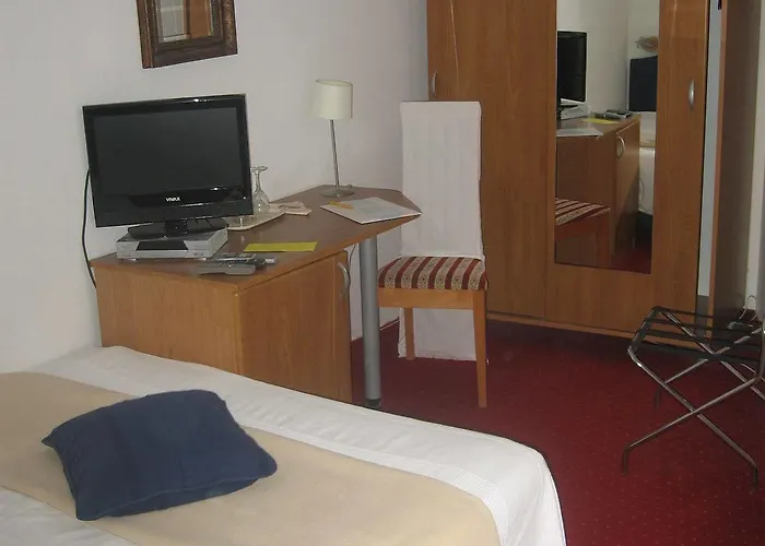 Boutique Lili מלון 4*