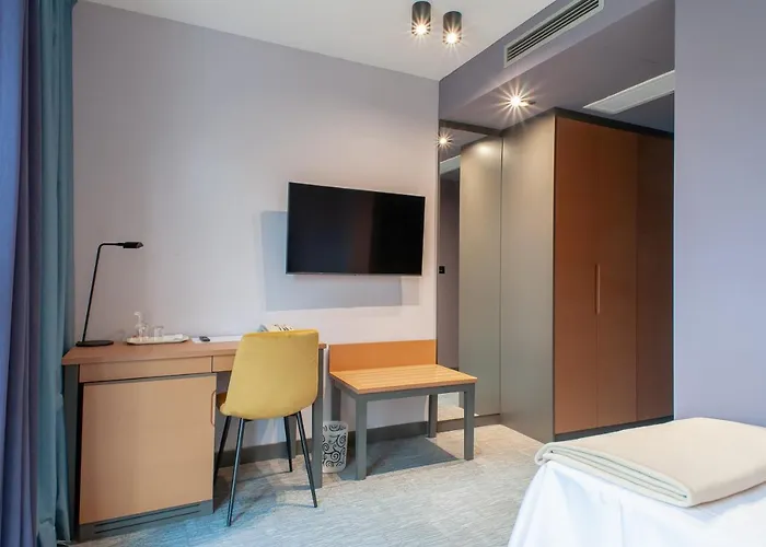 호텔 Boutique Lili 4*