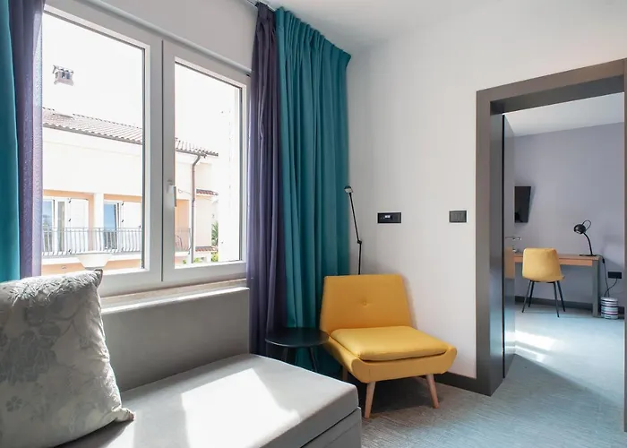 Boutique Lili 호텔 4*